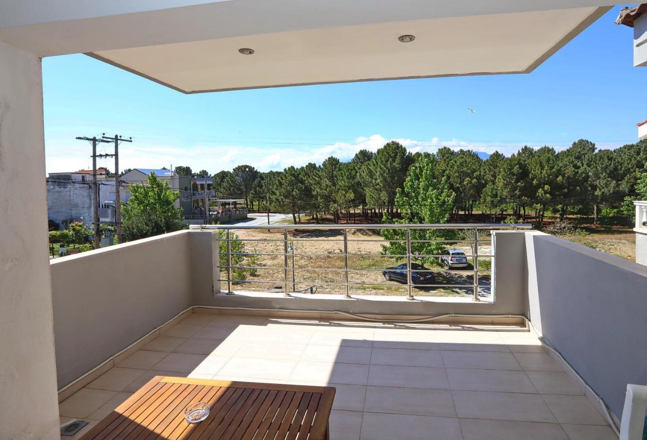 Katerina Apartments Keramoti  Extérieur photo