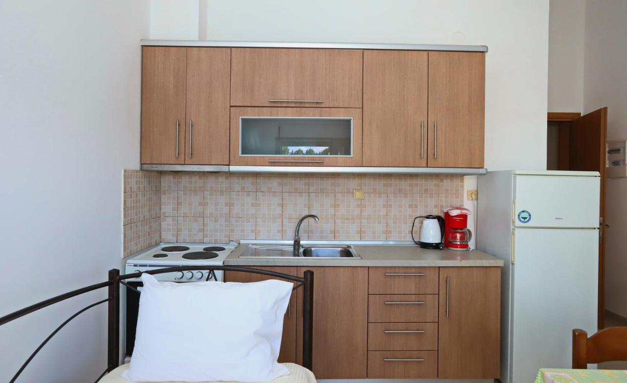 Katerina Apartments Keramoti  Extérieur photo