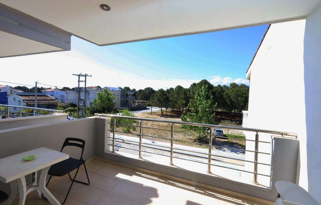 Katerina Apartments Keramoti  Extérieur photo